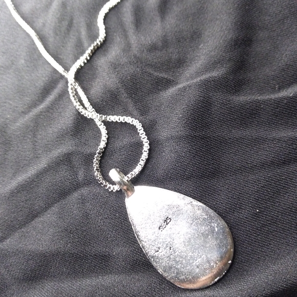 Beautiful turquoise silver pendant 1 1/4” - Picture 4 of 4